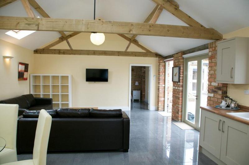 Pheasants Roost At Tove Valley Cottages Towcester Bagian luar foto